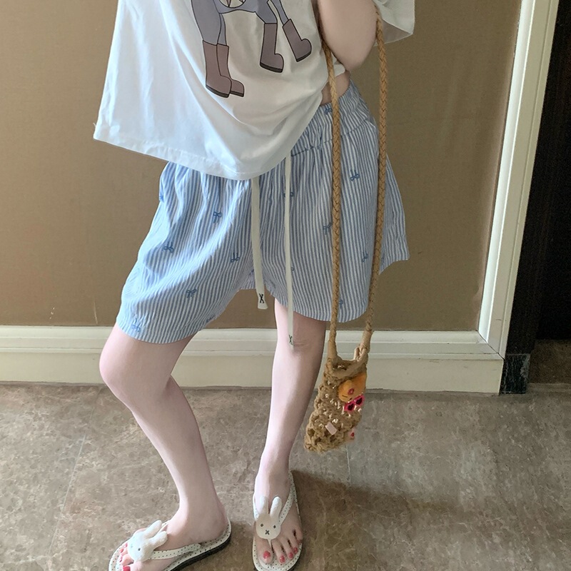 Blue Striped Thin Drawstring Casual Shorts 2026 Summer Loose Casual Women's Comfortable Versatile Pants for Commuting Blue Striped Thin Drawstring Casual Shorts 2026 Summer Loose Casual Women's Comfortable Versatile Pants for Commuting