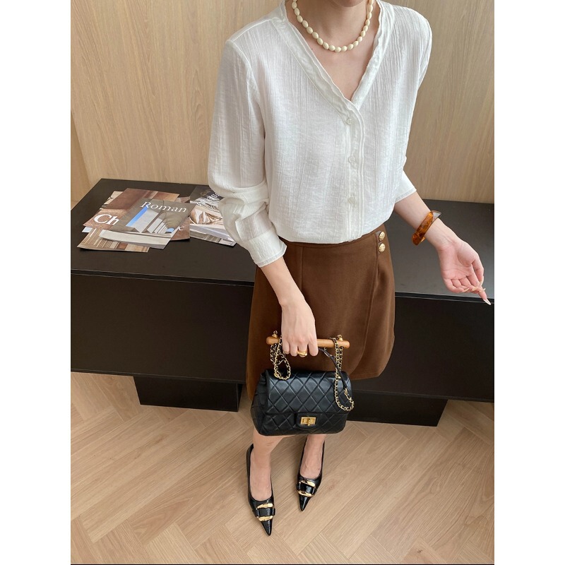 Sinan French Commuter Style Gentle Double-Layer Lace V Neck Loose Slimming Look Textured Shirt Sn8075