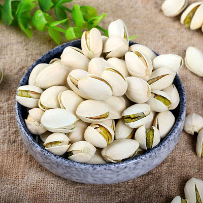 Pistachio new products 500g Bagged natural Opening Granulated salt nut leisure time snacks 50g A generation of fat