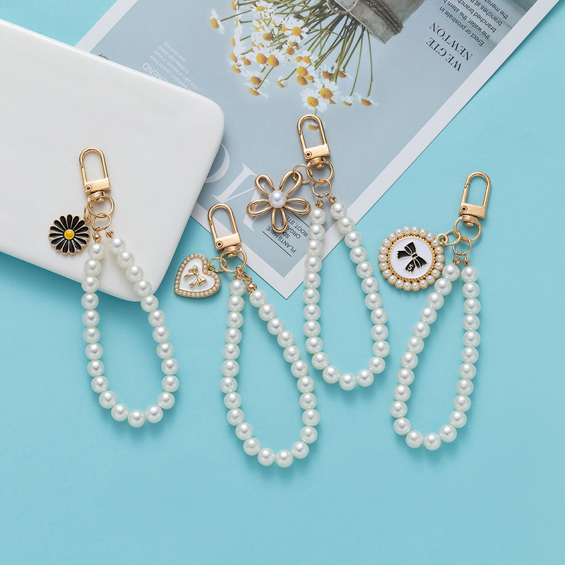 New bag pendant DIY mobile phone case jewelry glass pearl pendant five-pointed star pendant earphone case hanging chain New bag pendant DIY mobile phone case jewelry glass pearl pendant five-pointed star pendant earphone case hanging chain
