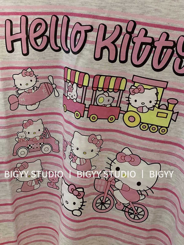 2025 春の新ピンク猫プリントストライプ長袖 Tシャツ女性のスリムルーズ優しいスタイル甘いトップ|undefined