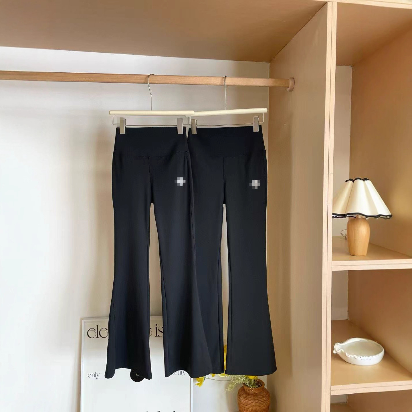 Dijia Black Gold Bell-Bottom Pants, Exquisite, Simple, Elegant, Versatile, Slimming Look and Age-Reducing Micro-Flared Pants