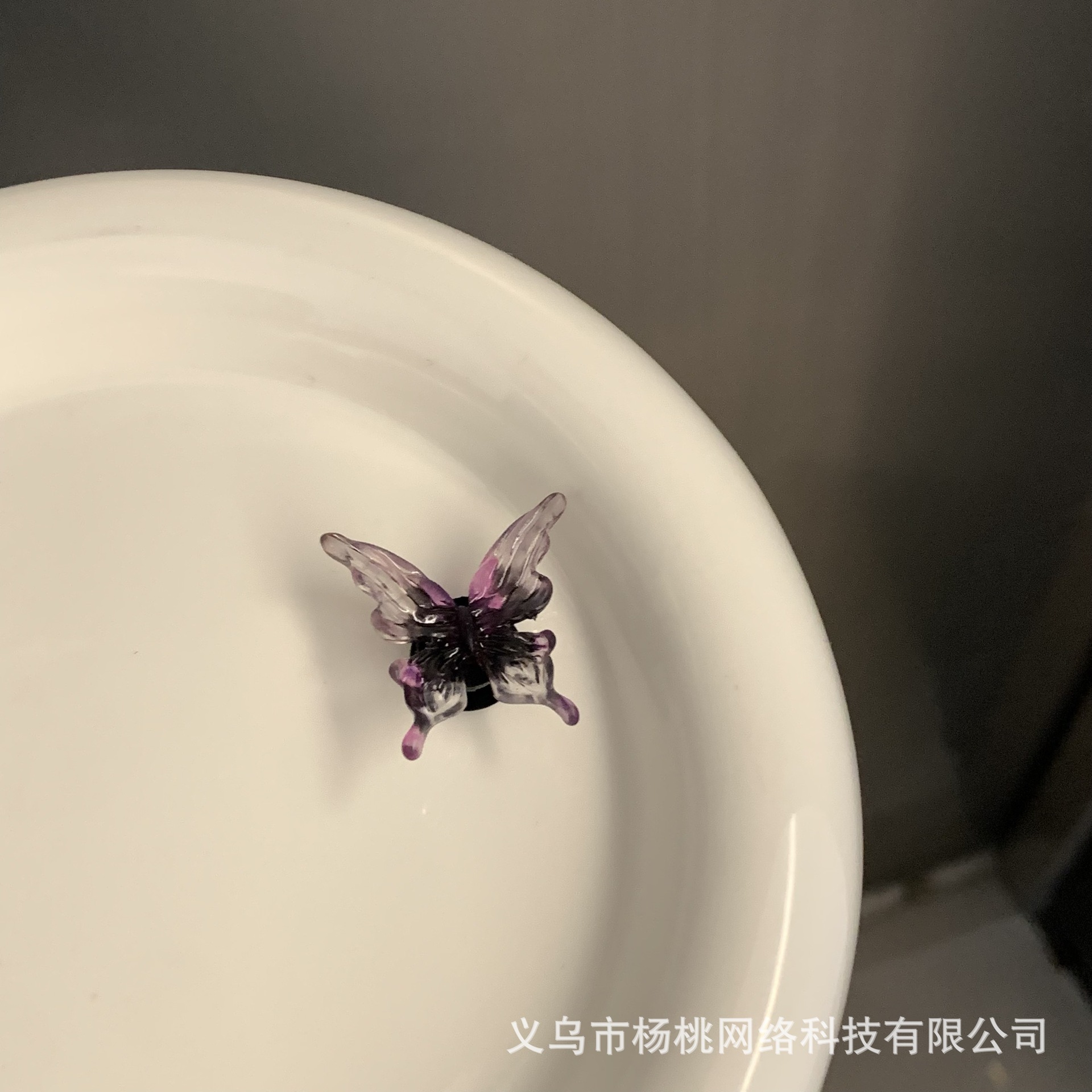 Butterfly Princess nuevos accesorios de zapatos agujeros de alta calidad, botones de zapatos agujeros de color púrpura, botones de botones de botones