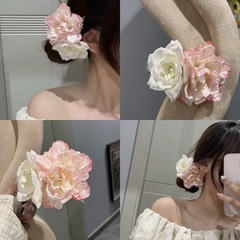 新作の超仙真珠の牡丹の花のヘアピンのサイドクリップの雰囲気の森系の仙美のヘアピンの写真撮影の道具の髪飾りの女性