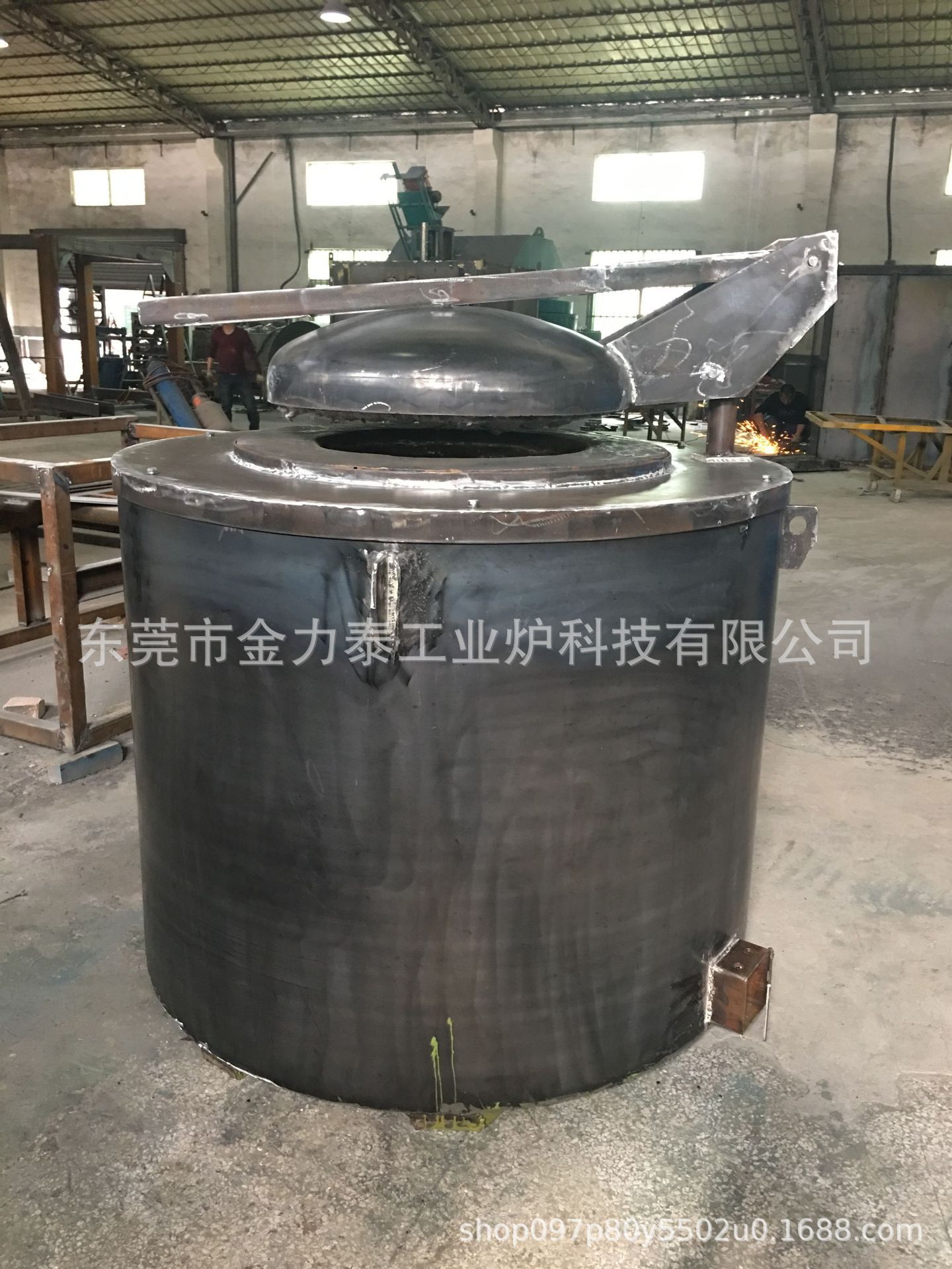 8928898943_1814013665 (1).jpg