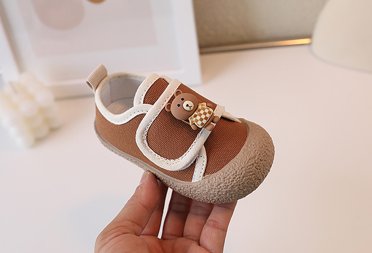 Koreanische Version von Kinder Canvas 2023 Frühling und Herbst Neue Jungen Casual Little Bear Girls Cartoon Weiche Sohlen Baby_voghion.com