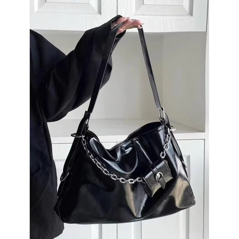 High-end simple armpit bag shoulder bag 2023 spring and summer new women's bag fashionable large-capacity crossbody bag_voghion.com