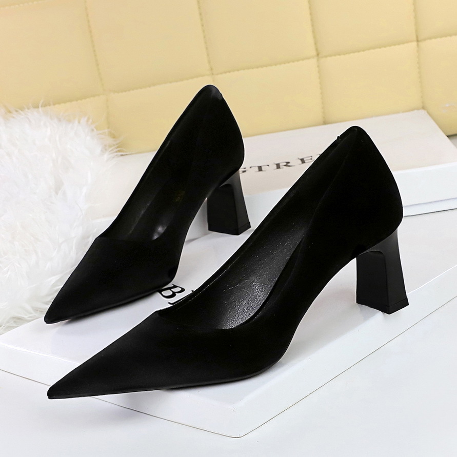 6188-9 European And American Style Fashion Simple Party High Heels Chunky Heel Women's Shoes Suede Velvet Shallow Mouth_vogvips.com