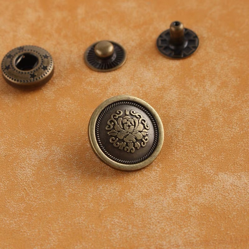 633型の復古風四合ボタンの手作りのdiy革の布芸の服のボタンの復古の異形のボタン|undefined