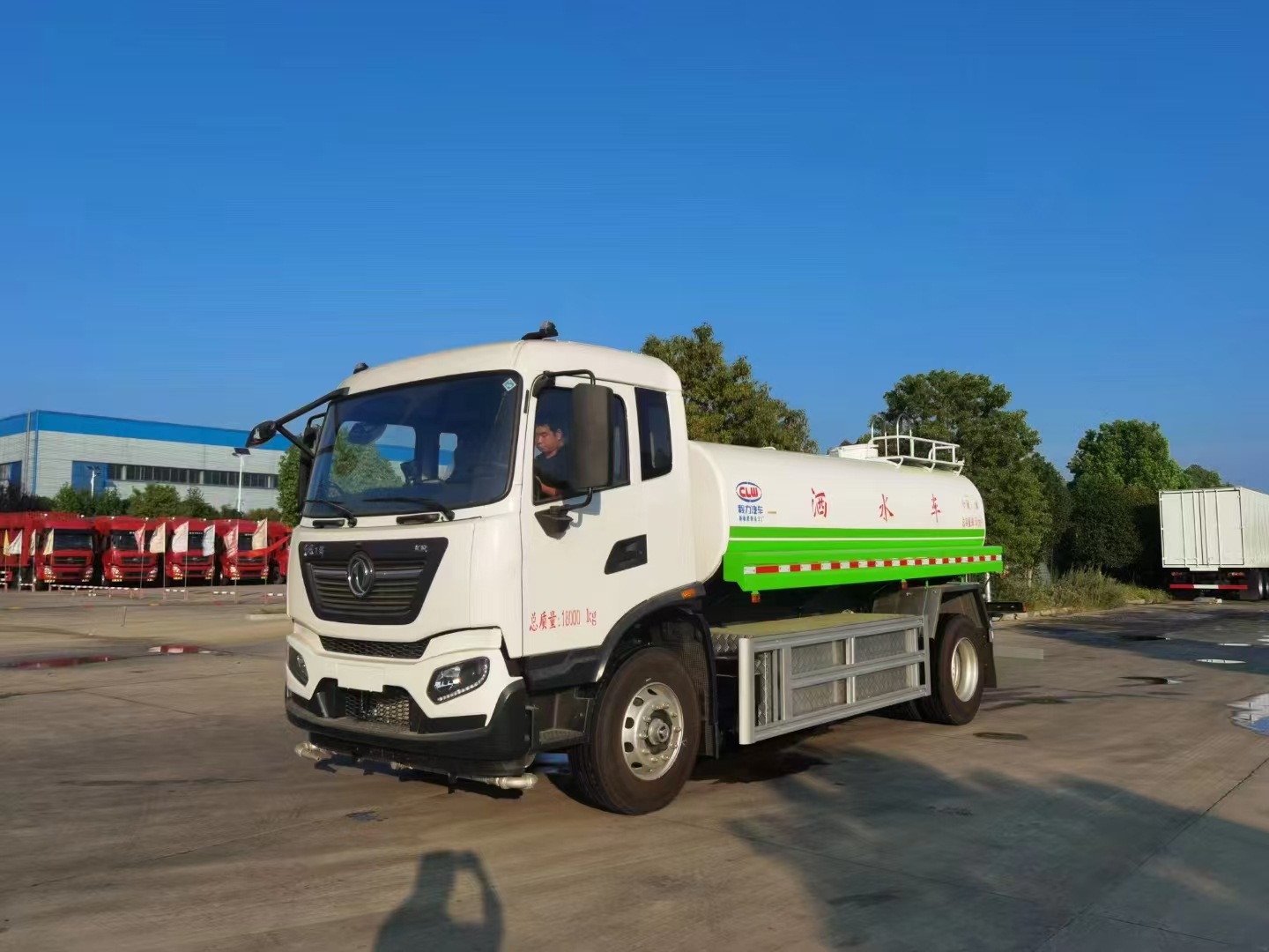 Dongfeng Tianjin Pure Electric 12-Cubic-Meter Sprinkler Truck, Chengli 8-Ton New Energy Spray Truck, Municipal Sanitation Green License Plate Sprayer
