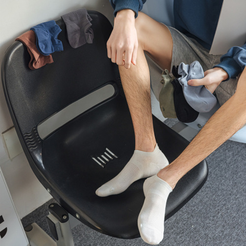  spring and summer new men's mesh big heel solid color men's cotton boat socks casual ear-lifting socks men's socks