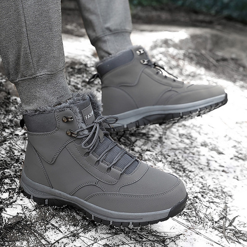 Direct Sales Outdoor Winter Couple Fleece Lined Thick Heated High Top Cotton Snow Boots Durable
