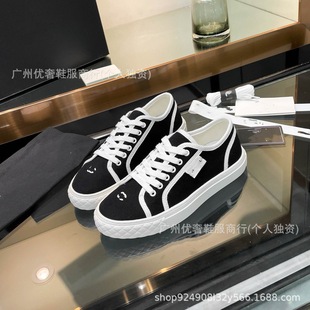 Canvas Shoes for Women 2024 New Retro Round-Toe Lace-Up White Shoes with Rubber Soles, Korean Style College Flat Shoes