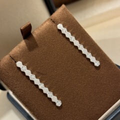 S925纯银 一字竖排蜂巢半钻耳钉精致个性设计感百搭