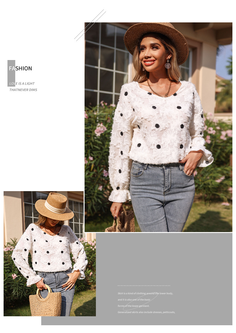 Πουλόβερ από σιφόν με πουά και μακριά μανίκια και λαιμόκοψη V_voghion.com