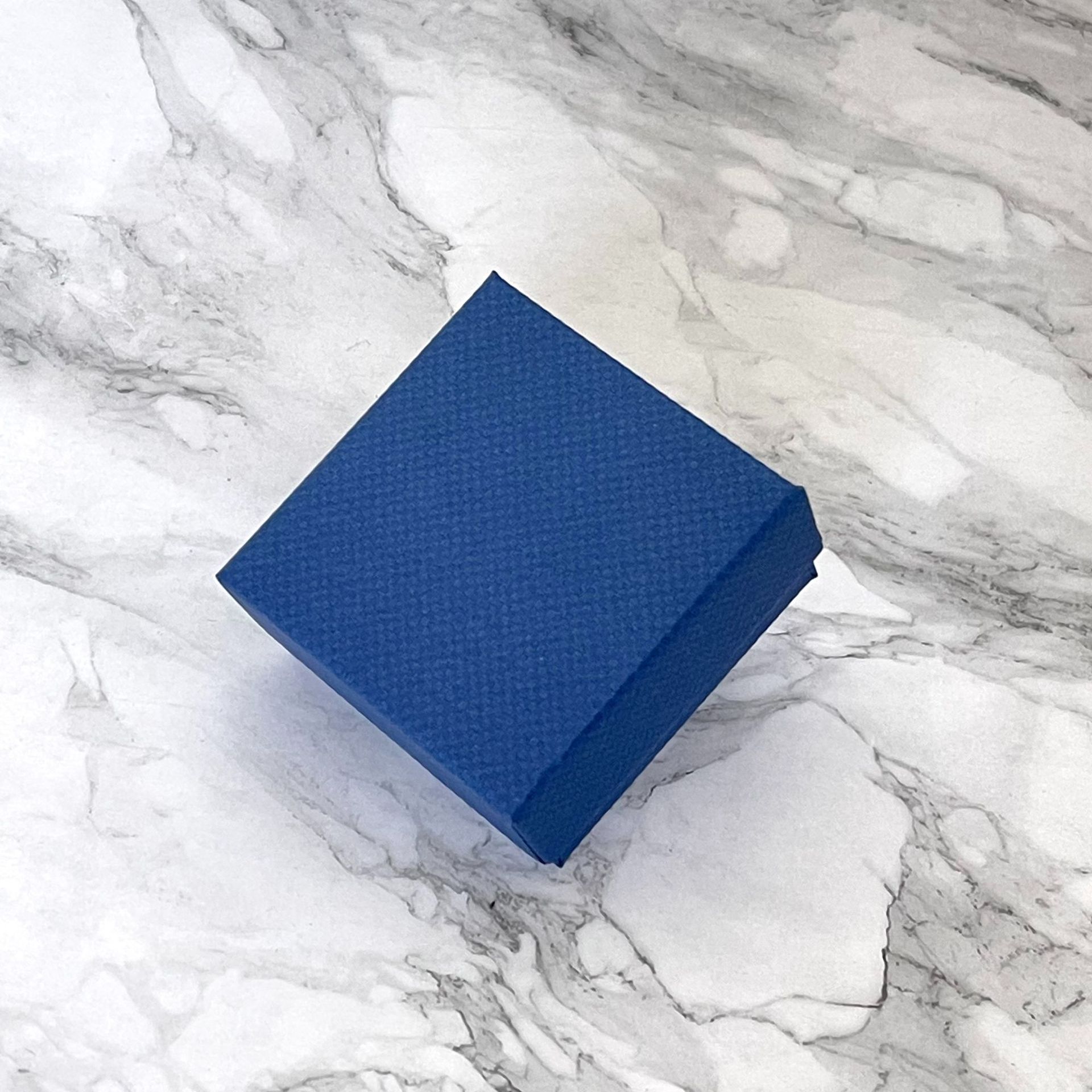 인디고 7.5x7.5x3.5cm