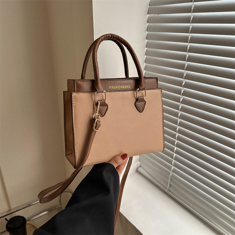 Bolsos bolsos de mujer 2023 nuevo verano retro bolsos de mujer moda atmósfera de gran capacidad mensajero bolso de madre marea