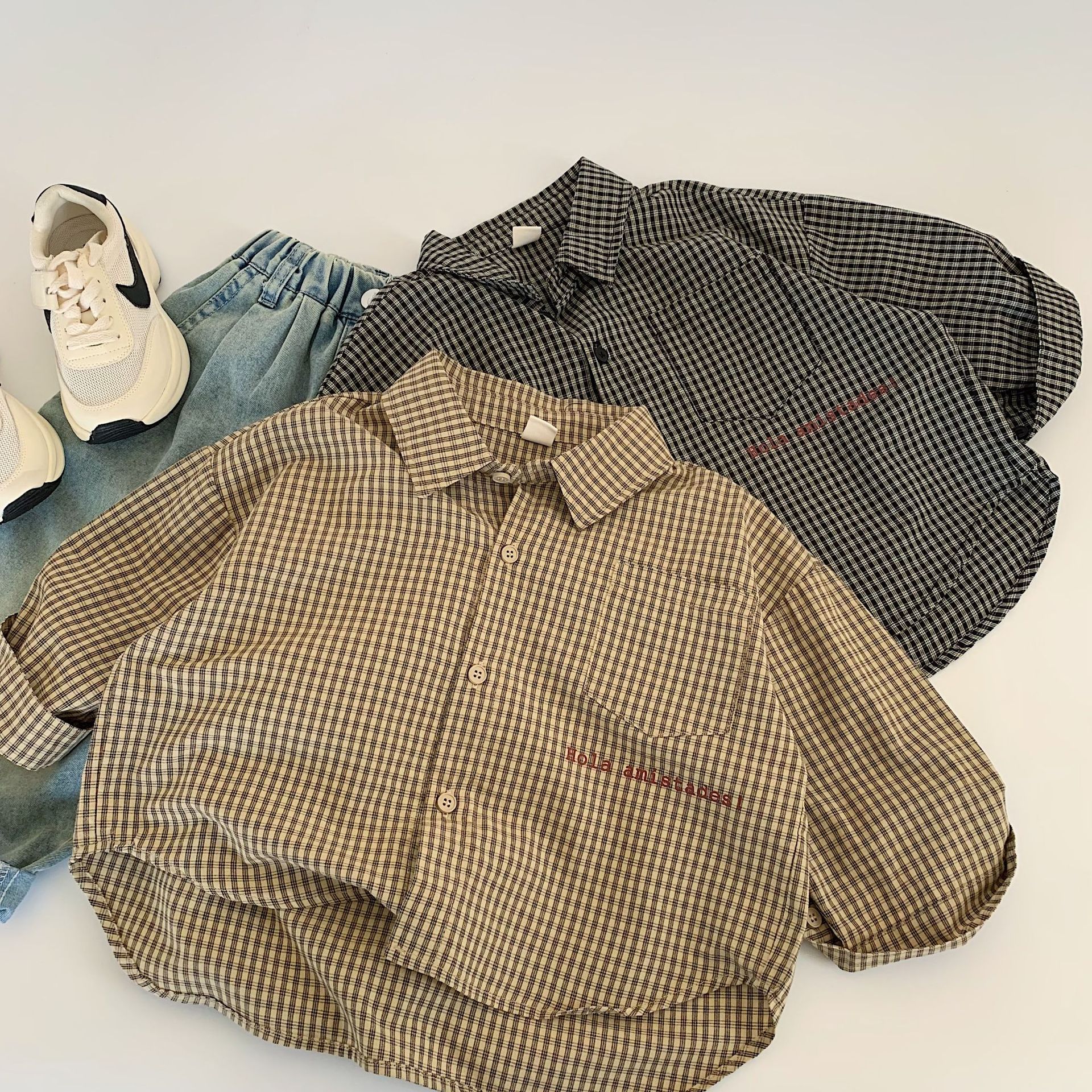 Camisas infantiles de Mai Bao 2025, estilo retro de otoño, cardigans casuales de manga larga para niños, camisas de primavera y otoño nuevas tendencias