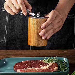 Hand-cranked Pepper Grinder Kitchen Manual Solid Wood Pepper Black Pepper Grinder Household Sea Salt Pepper Grinding Bottle