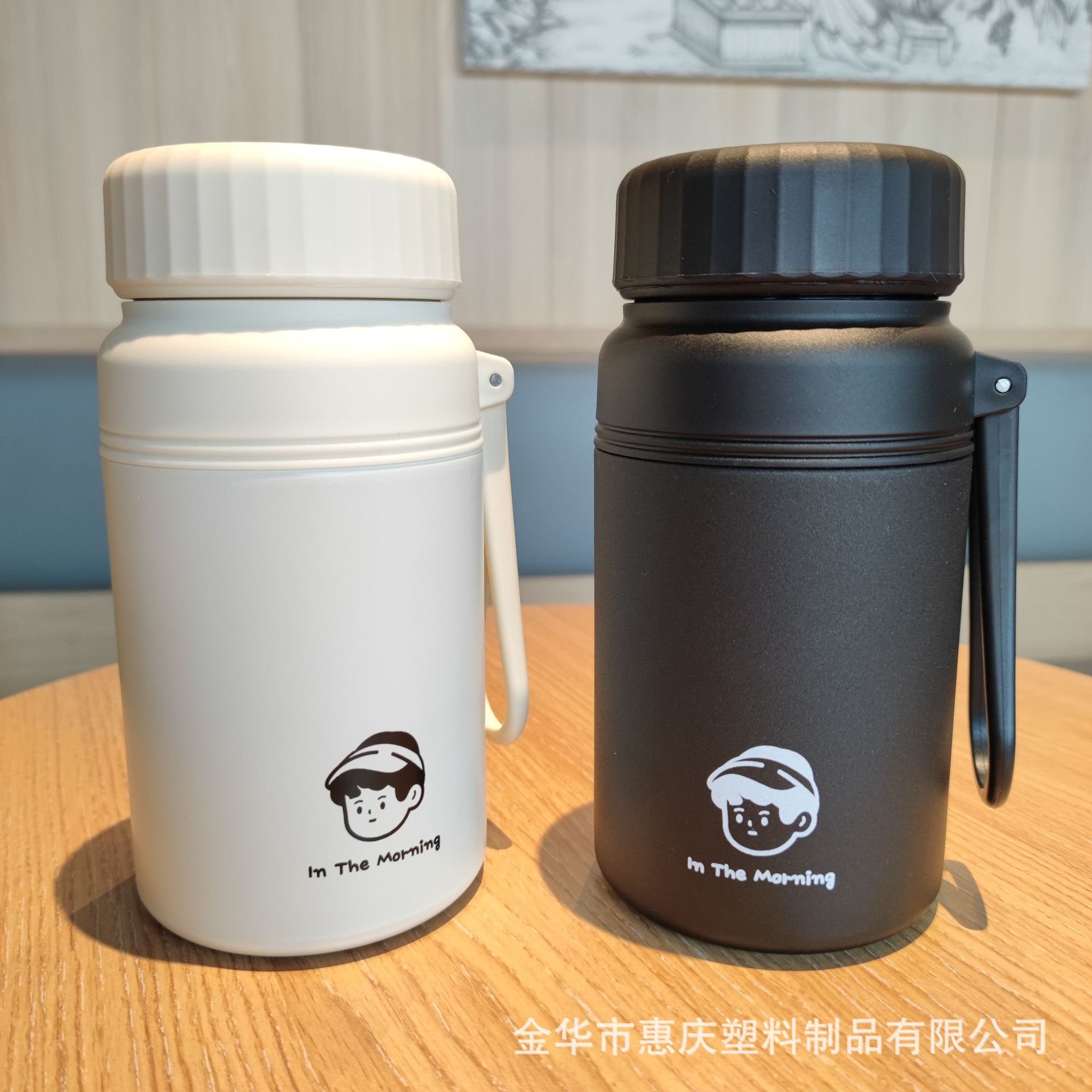 Taza de aislamiento de acero inoxidable portátil taza de pareja de gran capacidad con tabique de té taza de agua de té taza de oficina de aislamiento frío taza de hielo