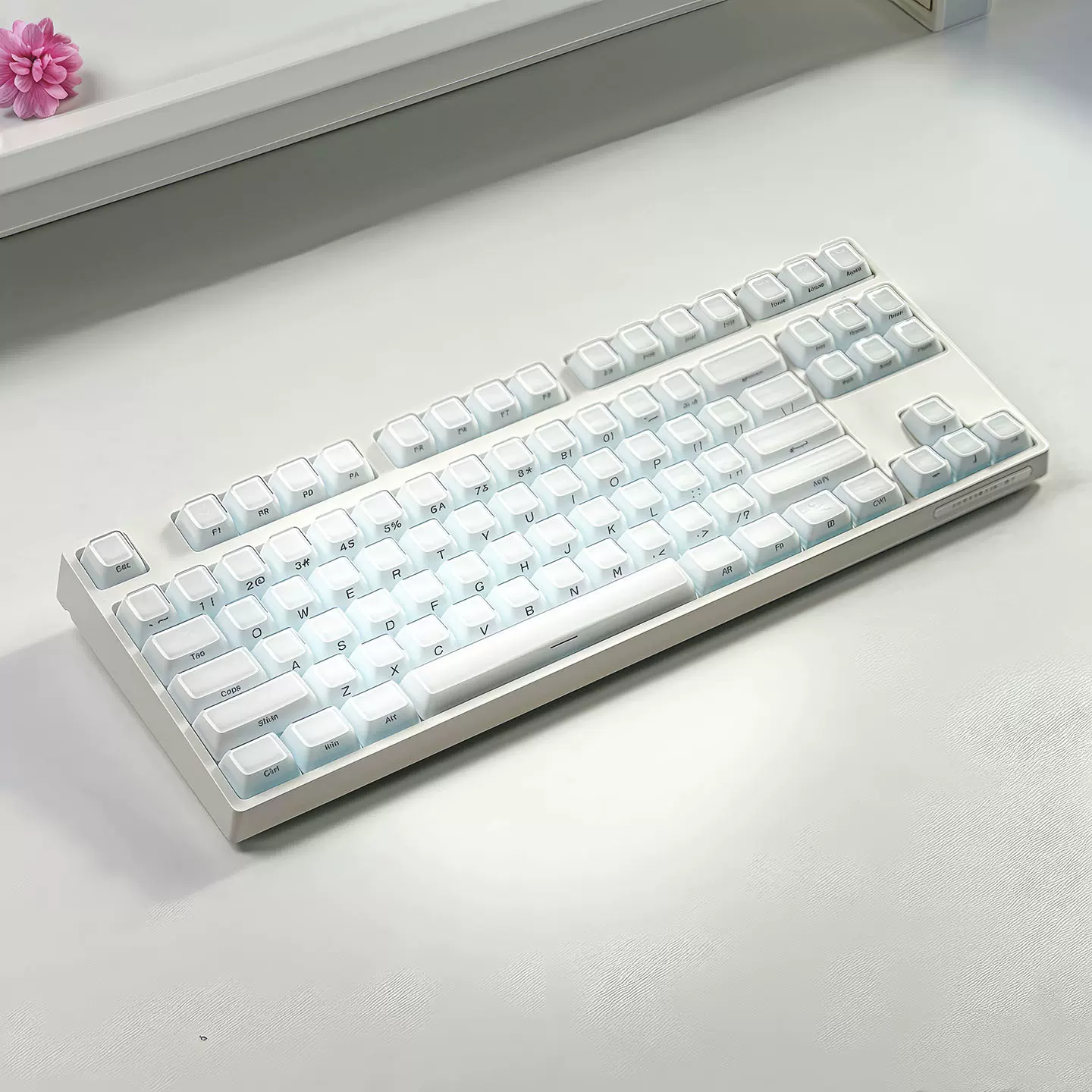 跨境现货批发亚马逊果冻白侧刻键帽0EM小全套136键PC透明磁轴键盘