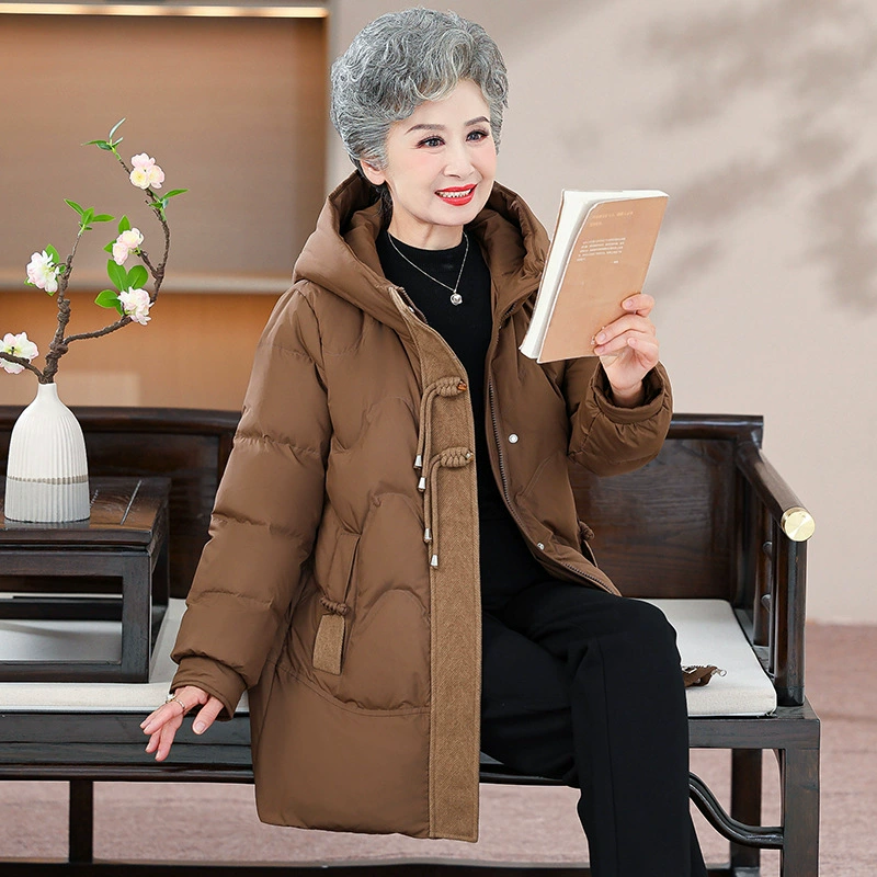Зимний женский новый пуховик пожилой пожилой пожилой леди утолщает мама белый утиный бархатный пиджак теплый хлопковый пиджак