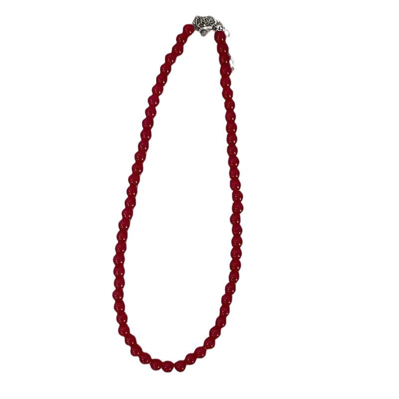 Fashionable coral red beaded bracelet