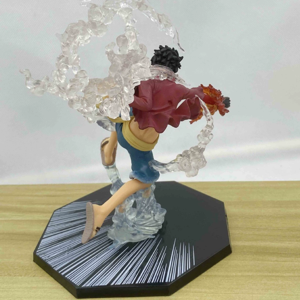 PVC-фигура (One Piece) Огненный кулак Лефи, 18 см, коллекционная коробка цвета