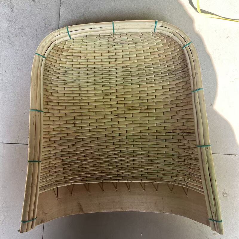 Old-Fashioned Large and Small Handmade Wicker Dustpan, Wicker Basket, Household and Agricultural Use, Sturdy Old-Fashioned Large and Small Handmade Wicker Dustpan, Wicker Basket, Household and Agricultural Use, Sturdy