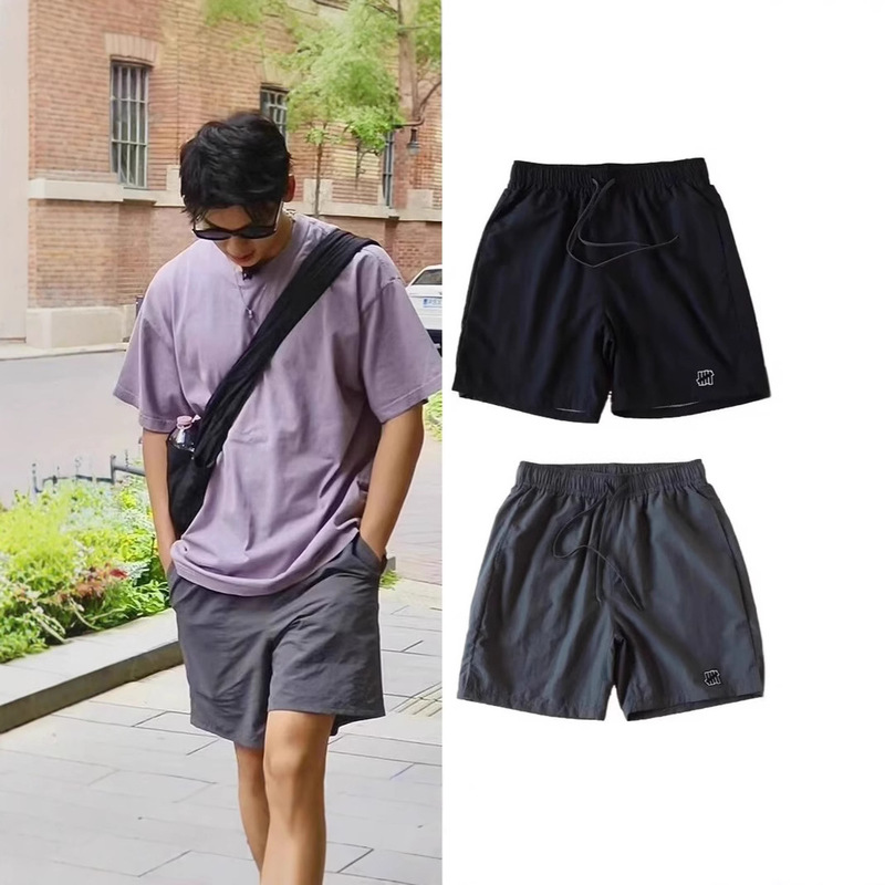 Men's Trendy American-Style Quick-Dry Sports Shorts Versatile Four-Point Shorts Stylish Beach Shorts Mesh Lining