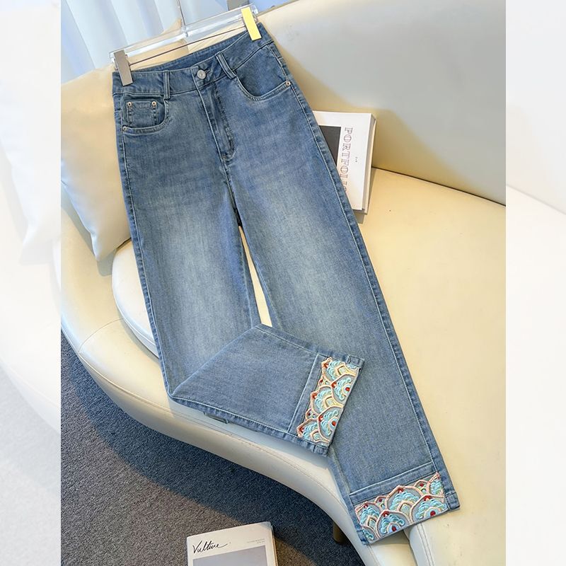 新しい中国風のジーンズ女性のための夏 2025 新しいハイウエスト狭いシガレットパンツ 9 点刺繍ストレートパンツ|undefined