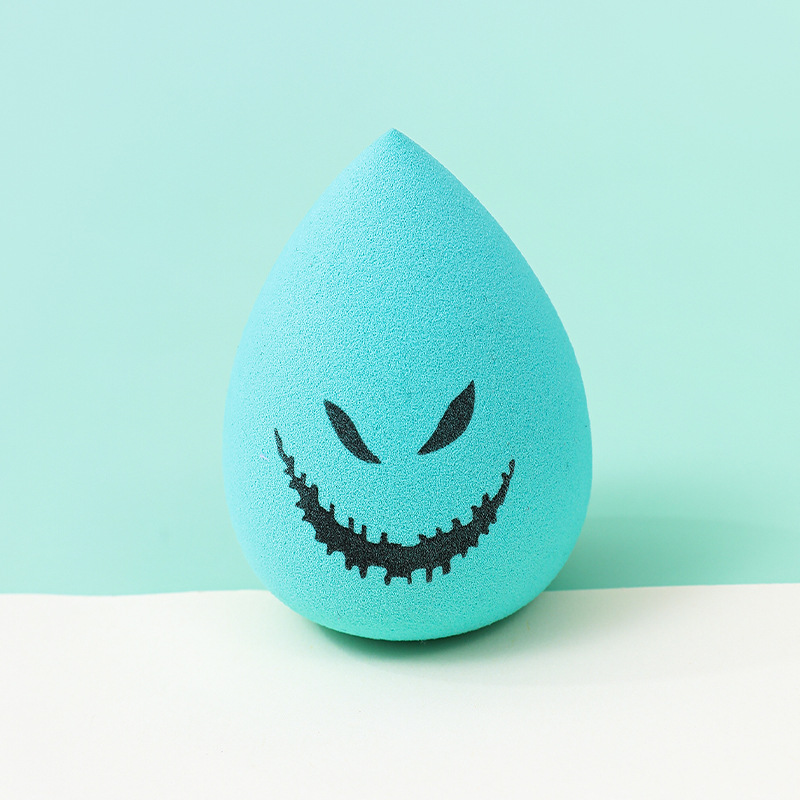Fábrica personalizada transfronteriza de Halloween huevo de maquillaje polvo de fábrica personalizada gota de agua cortada oblicuamente huevo de esponja de maquillaje sin látex