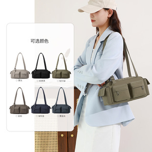 �nϵ���b�L���e�μ�б���Ҹ�°�ͨ���p�㾫�³���Ů��ڴ����ذ�