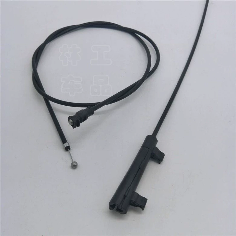 Старый Volkswagen Passat B5, трос переднего капота, трос переднего капота, трос замка капота двигателя