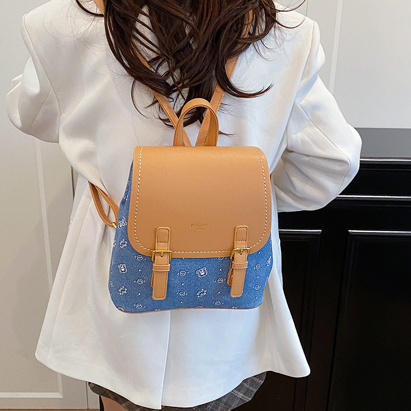 Bonita impresión de oso mochila de estudiantes universitarios, mochila de viaje de moda 2026 nueva bolsa de mujer de comercio exterior transfronterizo