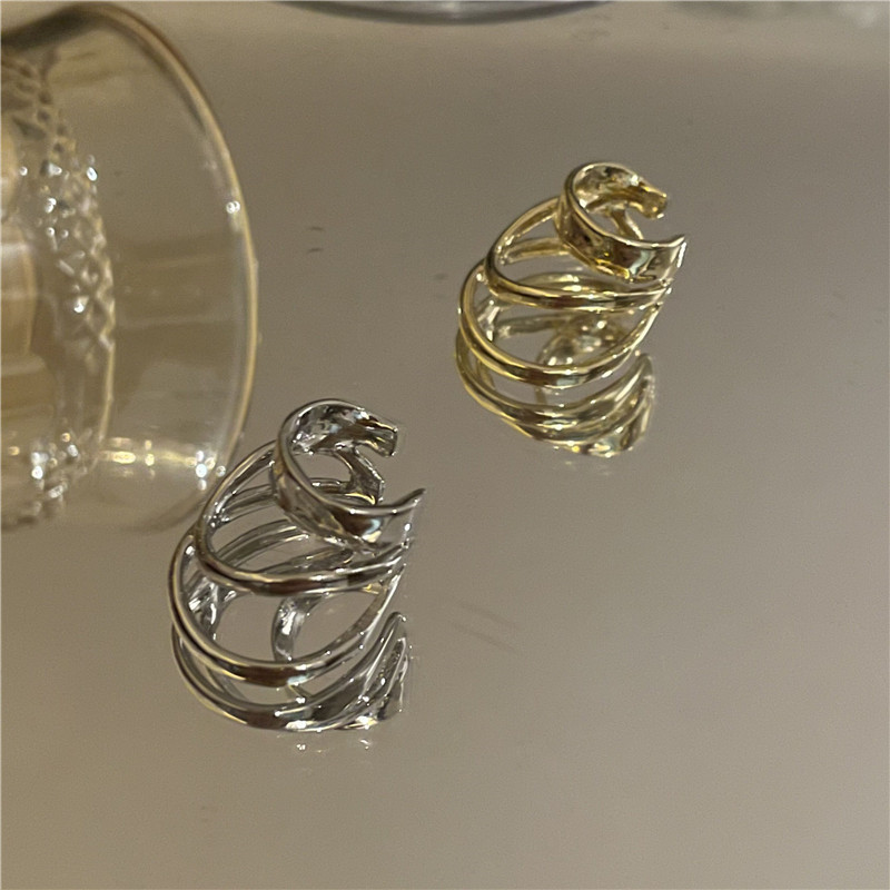 Wholesale Jewelry Retro Geometric Three-layer Spiral Ear Clip Nihaojewelry display picture 5