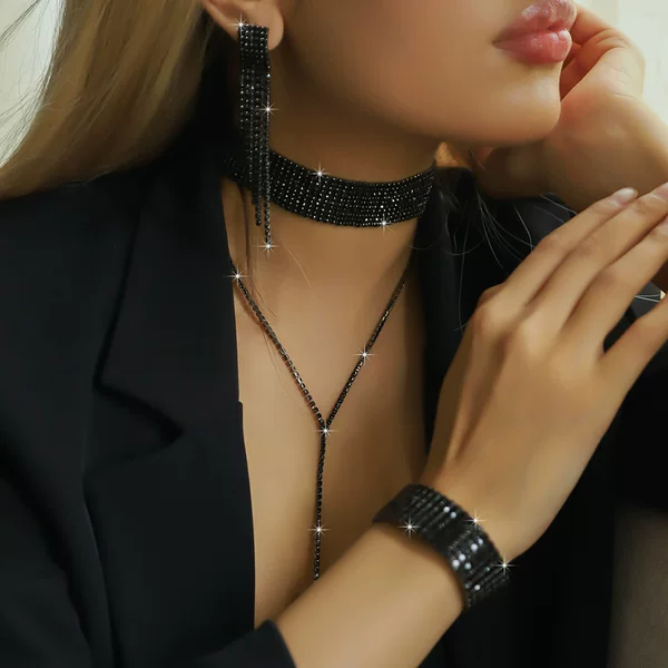 Europe and the United States cross-border new accessories bundle neck chain necklace full diamond claw chain bracelet earrings neck chain three-piece set full of diamond women