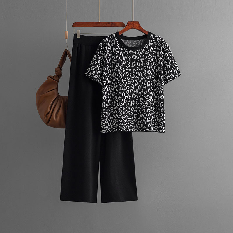 637g Weight Short Sleeve Sleeve Length Viscose fiber Fabric Type Pant Co-ord Set Sets Type 2 Pieces Set Quantity Daily Occasion Round Neck Neckline Loose Fit Type Leopard Pattern Summer, Spring Season Women's Gender Jacquard Design Casual Style Daily Women's Casual Leopard Viscose Fiber Jacquard Pant Co-ord Set Pants Sets 7