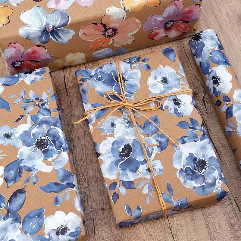 Papel de Regalo Kraft Impreso con Flores Estilo Pintado a Mano para Regalos de Cumpleaños