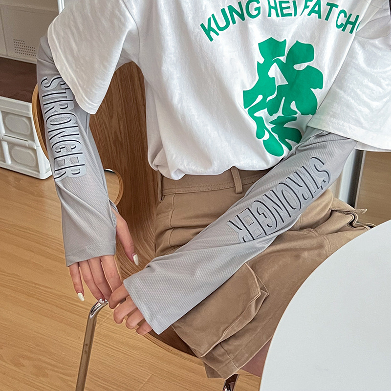 Mangas de hielo, mangas de protección solar, nuevos estilos de verano, hombres y mujeres, protectores de brazos frescos, mangas de seda de hielo delgadas, muñequeras de manga de hielo anti-ultravioleta