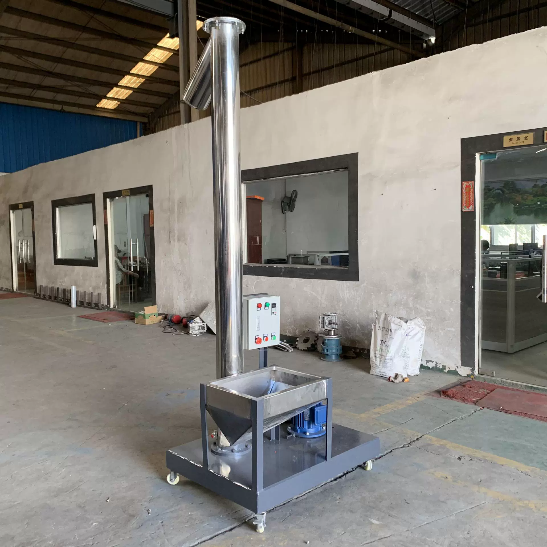 Многофункциональная вертикальная подача, конвейер для драконов из нержавеющей стали, пластиковая гранулированная подача, спиральная подача