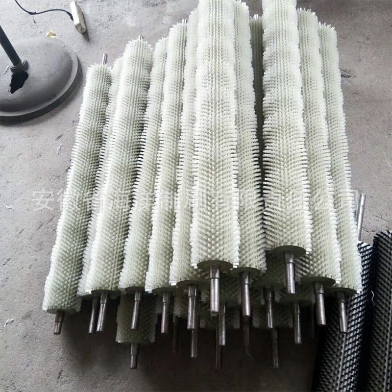 定制龙虾清洗机尼龙毛刷辊蔬菜水果去皮清洗毛刷辊带轴螺旋滚刷