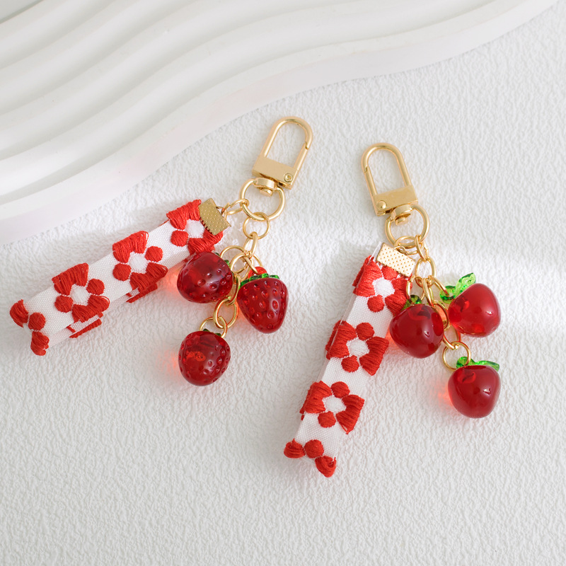 Cute Sweet  Strawberry Arylic Bag Pendant Keychain display picture 12