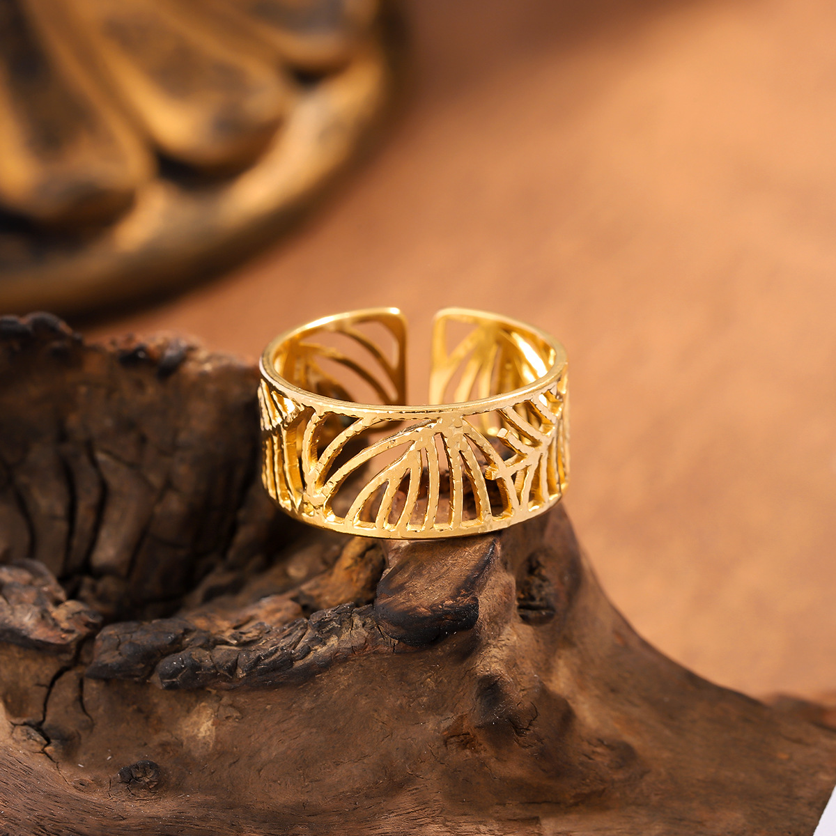 Minimalist Designer Ring For Men Sleek Modern Style For Everyday_voghion.com