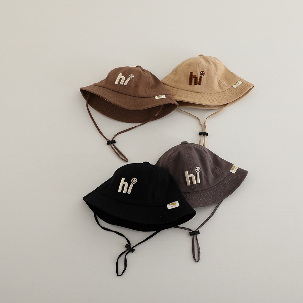 Sombrero para bebés coreano estilo simple letras bordadas sombrero de pescador primavera y verano delgado bebé fuera sombrero solar