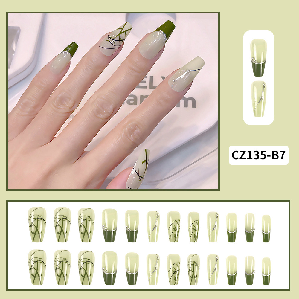 Viento verde claro fondo verde oscuro francés manicure de hoja de bambú perla elegante 24 piezas de parche de uñas terminadas