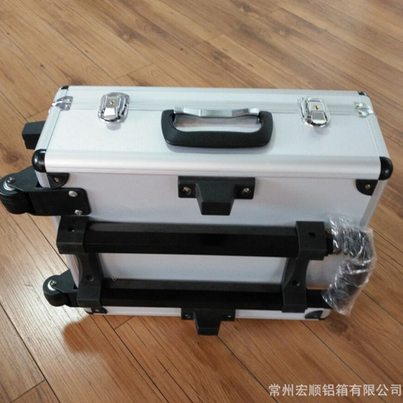 铝合金拉杆箱促销啦！ 各种产品eva防震垫仪器设备包装铝箱