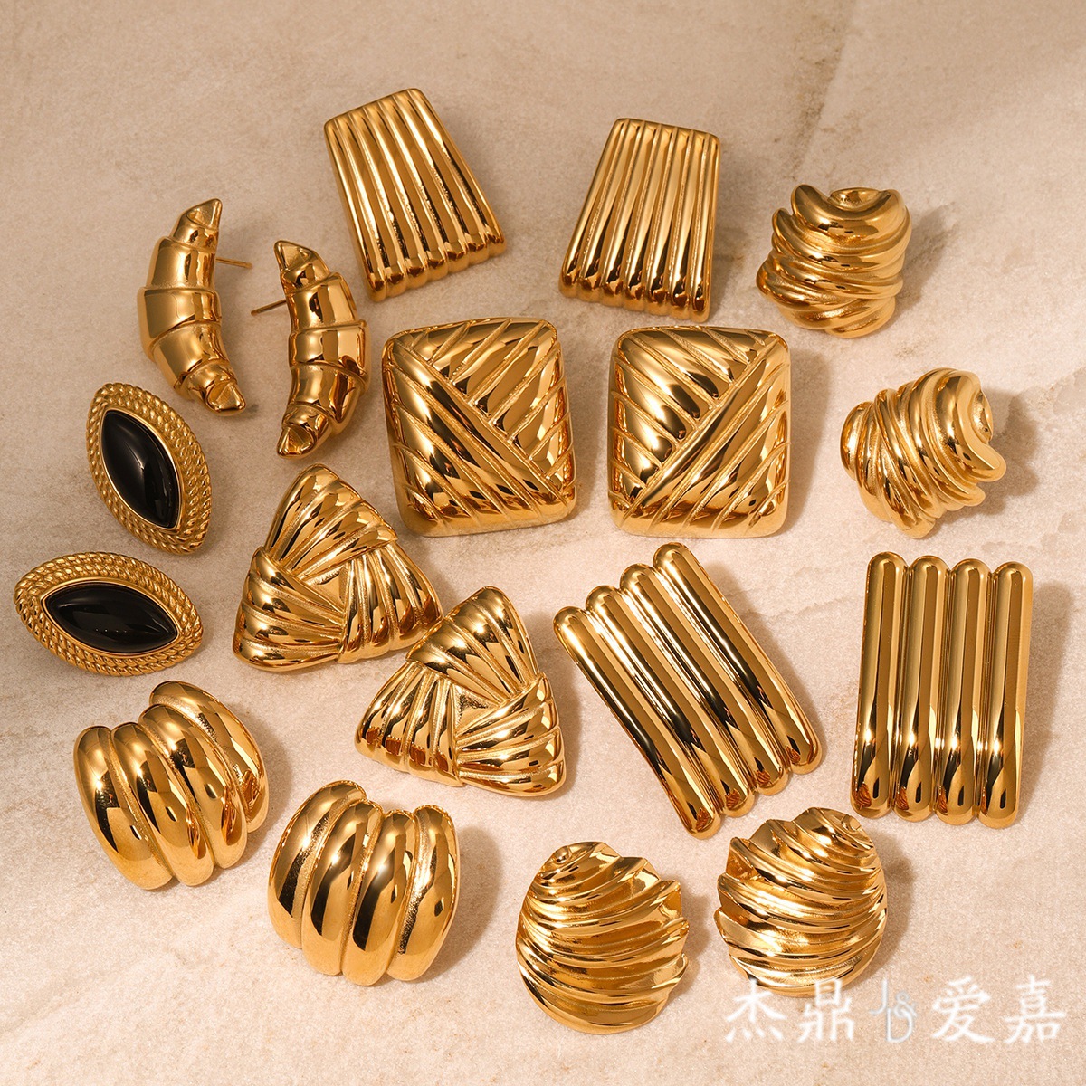 Pendientes de acero inoxidable transfronterizos europeos y americanos de alta calidad, nuevos pendientes de oro de 18k que no se desvanece, pendientes de tiras onduladas de hilo
