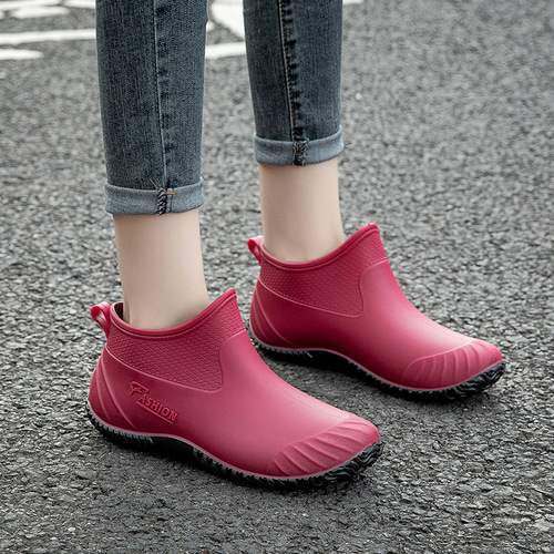 新款防水鞋女学生雨鞋低帮韩版短筒时尚塑胶鞋防滑保暖加绒棉套鞋