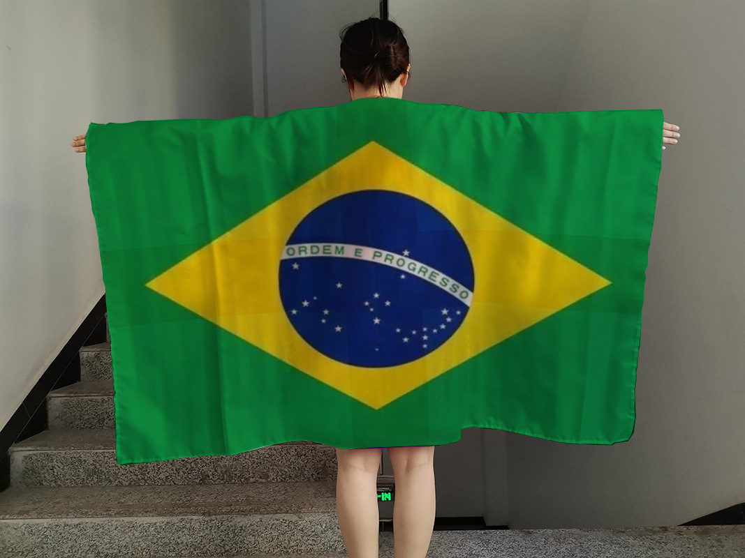 Suministro transfronterizo 2022 Copa Mundial de fútbol animar apoyos fans capa bandera chal 90*150cm